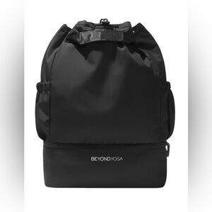 BEYOND YOGA Convertible Gym Bag